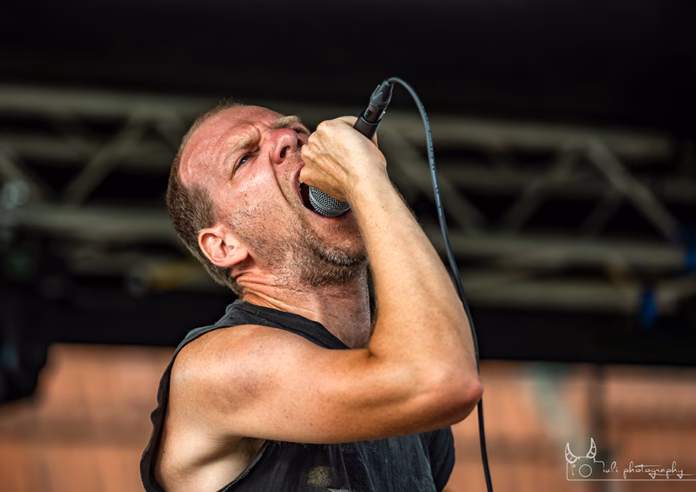 Picture of Do You Think I Care taken by Iuliana Pasca