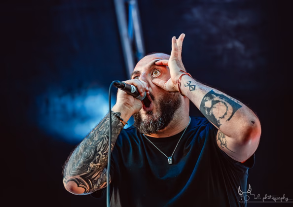 Picture of Throne in concert taken by Iuliana Pasca