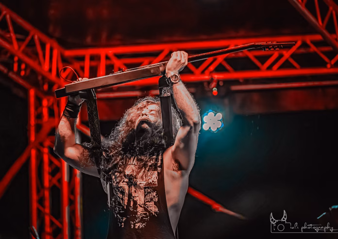 Picture of Burial in concert taken by Iuliana Pasca