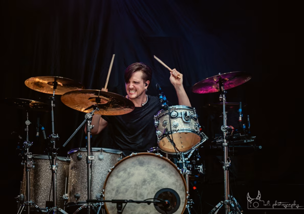 Picture of Sylvaine in concert taken by Iuliana Pasca