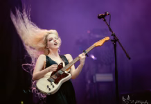 Picture of Sylvaine in concert taken by Iuliana Pasca