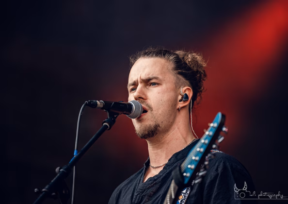 Picture of Vestige in concert taken by Iuliana Pasca