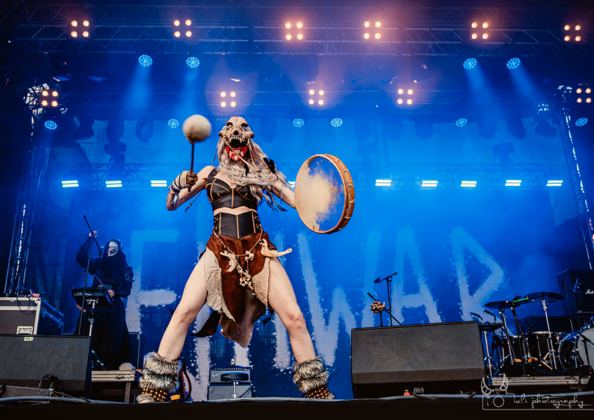 Picture of Eihwar in concert taken by Iuliana Pasca