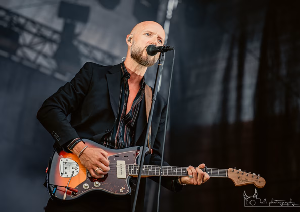Picture of Sivert Høyem in concert taken by Iuliana Pasca