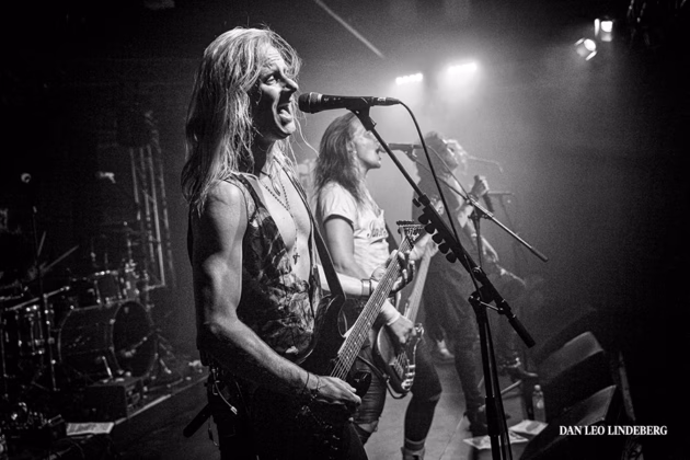 Picture of Crazy Lixx in concert taken by Dan Leo Lindeberg