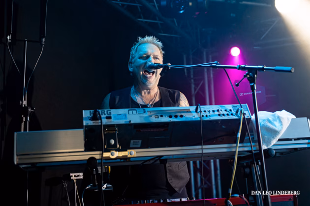 Picture of Treat in concert taken by Dan Leo Lindeberg