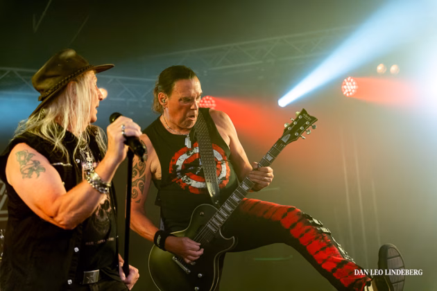 Picture of Treat in concert taken by Dan Leo Lindeberg
