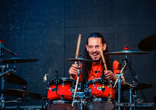 Picture of Radu Iaszberenyi in concert taken by Iuliana Pasca