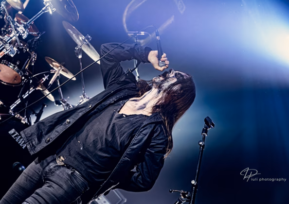 Picture of Guru in concert taken by Iuliana Pasca