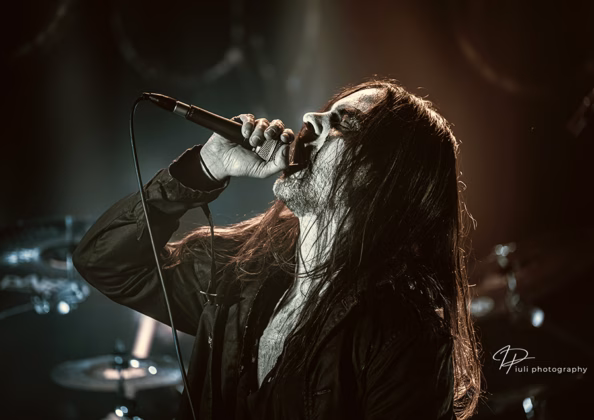 Picture of Guru in concert taken by Iuliana Pasca