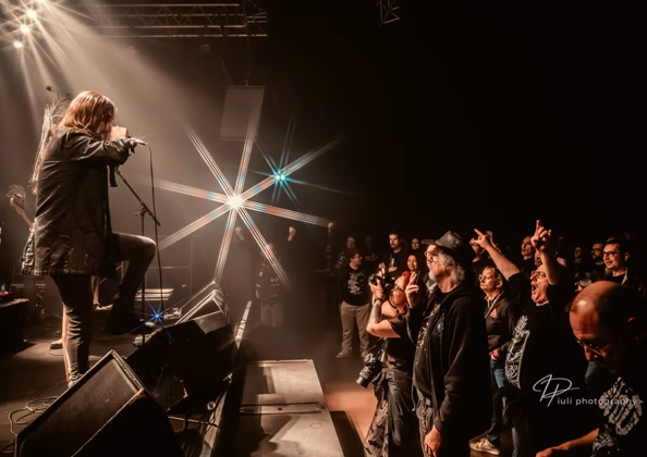 Picture of Guru in concert taken by Iuliana Pasca