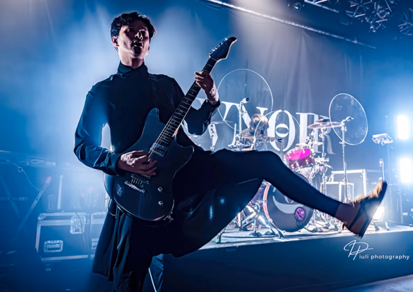 Picture of Revnoir in concert taken by Iuliana Pasca