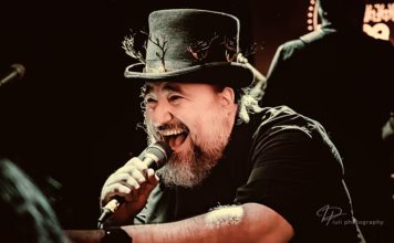 Hteththemeth Picture of Hteththemeth in concert taken by Iuliana Pasca