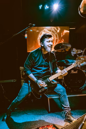 Picture of Hteththemeth in concert taken by Iuliana Pasca