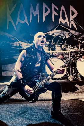 A picture of Kampfar in concert taken by Iuliana Pasca