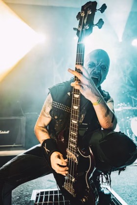 A picture of Kampfar in concert taken by Iuliana Pasca