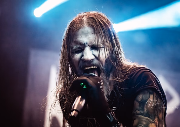A picture of Kampfar in concert taken by Iuliana Pasca