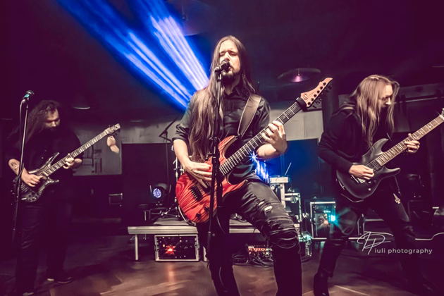 Picture of Aether in concert taken by Iuliana Pasca