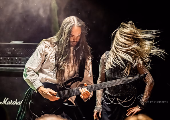 Picture of Dalriada in concert taken by Iuliana Pasca