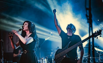 Picture of Belore in concert taken by Iuliana Pasca