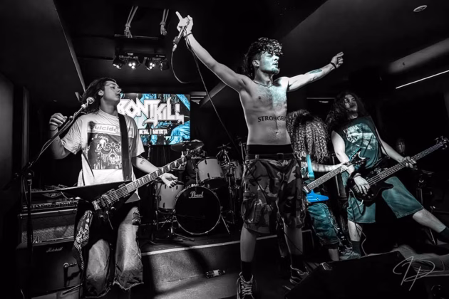 Picture of Frontkill in concert taken by Iuliana Pasca