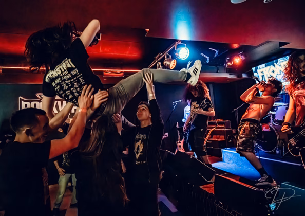 Picture of Frontkill in concert taken by Iuliana Pasca