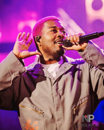 Picture of Khalid taken in concert by Nikolai Puc