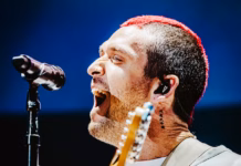 Picture of Lauv taken in concert by Nikolai Puc