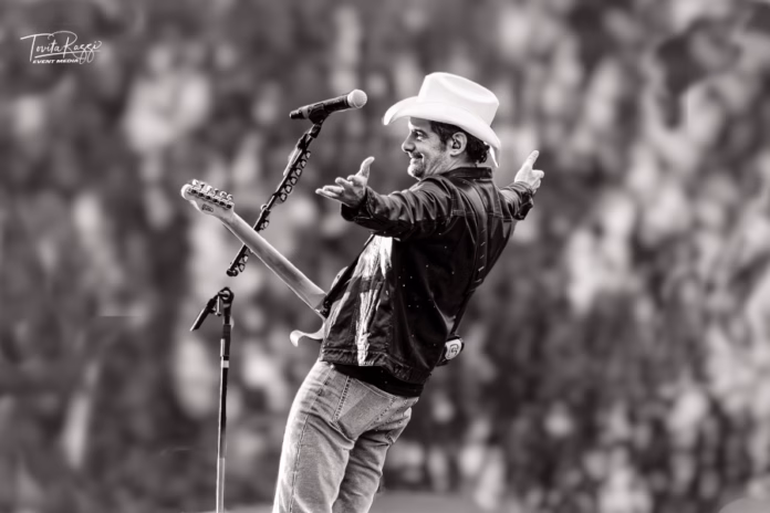Picture of Brad Paisley in concert taken by Tovita Razzi