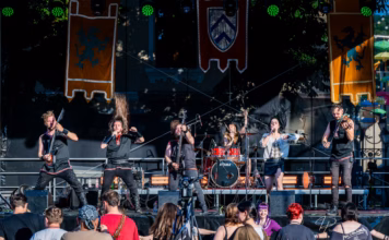A picture of An Theos in concert taken by Iuliana Pasca