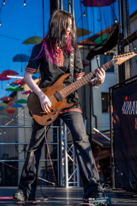 A picture of An Theos in concert taken by Iuliana Pasca
