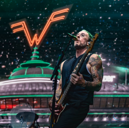 Picture of Scott Shriner in concert taken by Natasha Bellemare