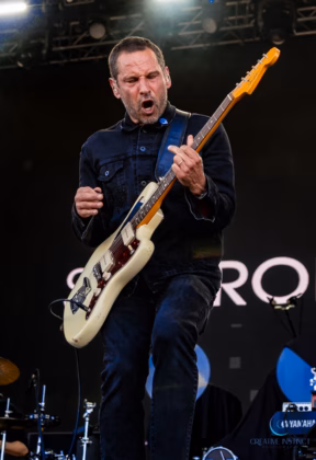 Picture of Sam Roberts in concert taken by Natasha Bellemare