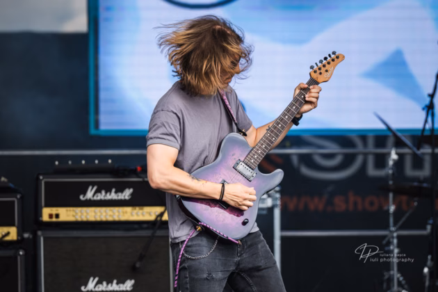 A picture of B&euml;smeth in concert taken by Iuliana Pasca