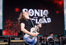 A picture of Sonic Overload in concert taken by Iuliana Pasca
