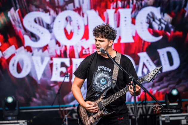A picture of Sonic Overload in concert taken by Iuliana Pasca