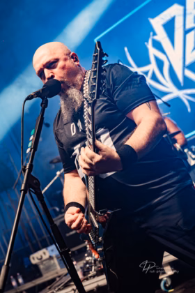 A picture of Day 40 in concert taken by Iuliana Pasca
