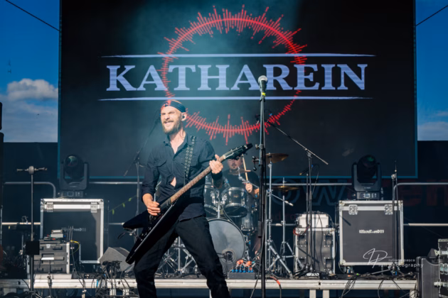 A picture of Katharein in concert taken by Iuliana Pasca