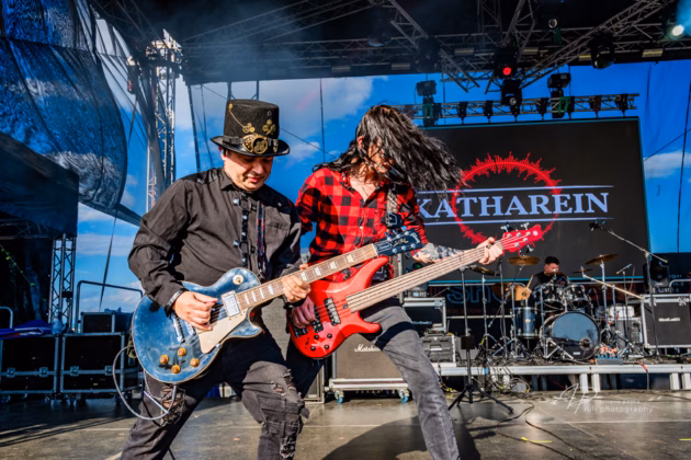 A picture of Katharein in concert taken by Iuliana Pasca