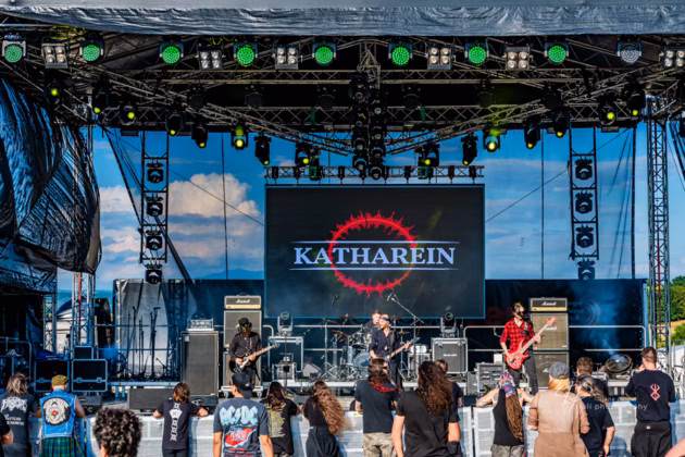 A picture of Katharein in concert taken by Iuliana Pasca