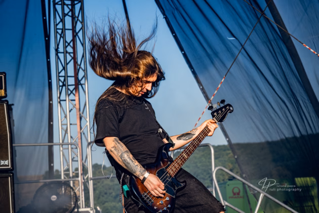 A picture of Underwaves in concert taken by Iuliana Pasca