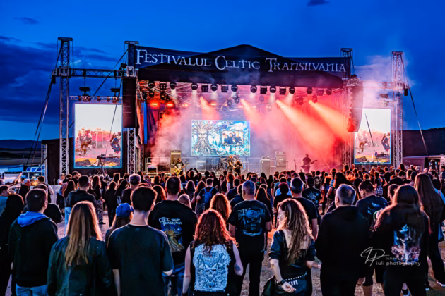 A picture of Artillery in concert taken by Iuliana Pasca