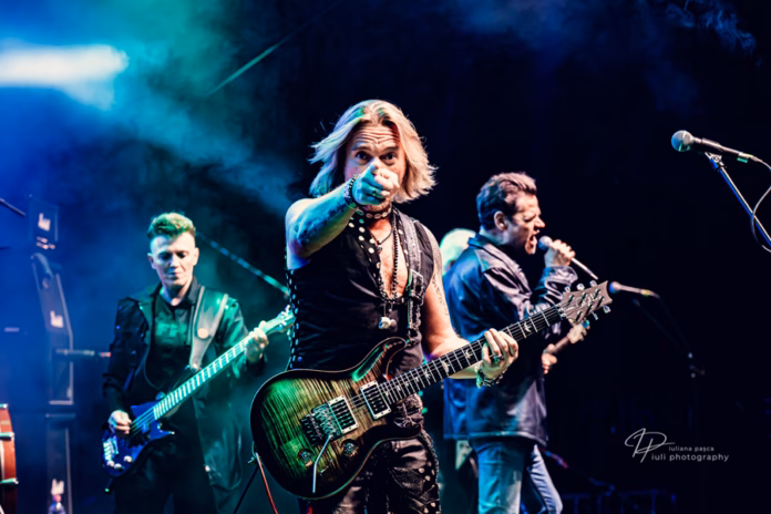 A picture of Bonfire in concert taken by Iuliana Pasca