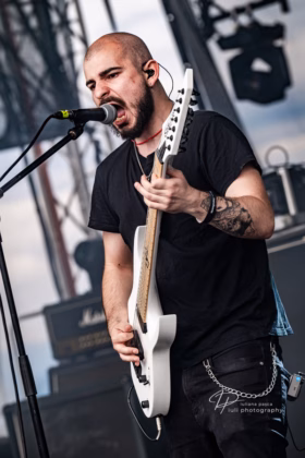 A picture of Hyle in concert taken by Iuliana Pasca