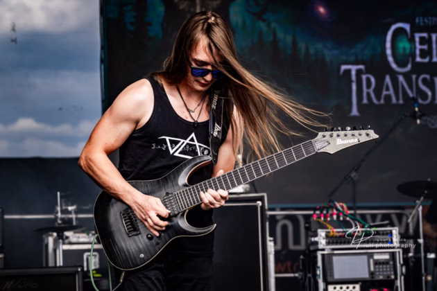 A picture of Hyle in concert taken by Iuliana Pasca
