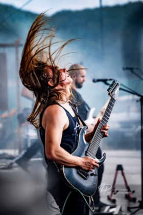 A picture of Hyle in concert taken by Iuliana Pasca