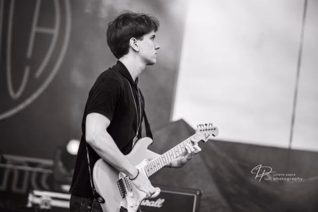 A picture of Sadetica in concert taken by Iuliana Pasca
