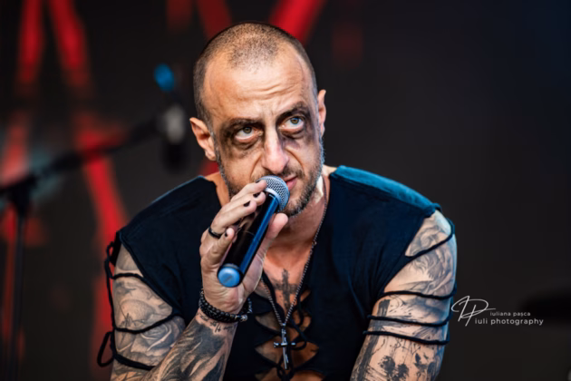 A picture of Blax in concert taken by Iuliana Pasca